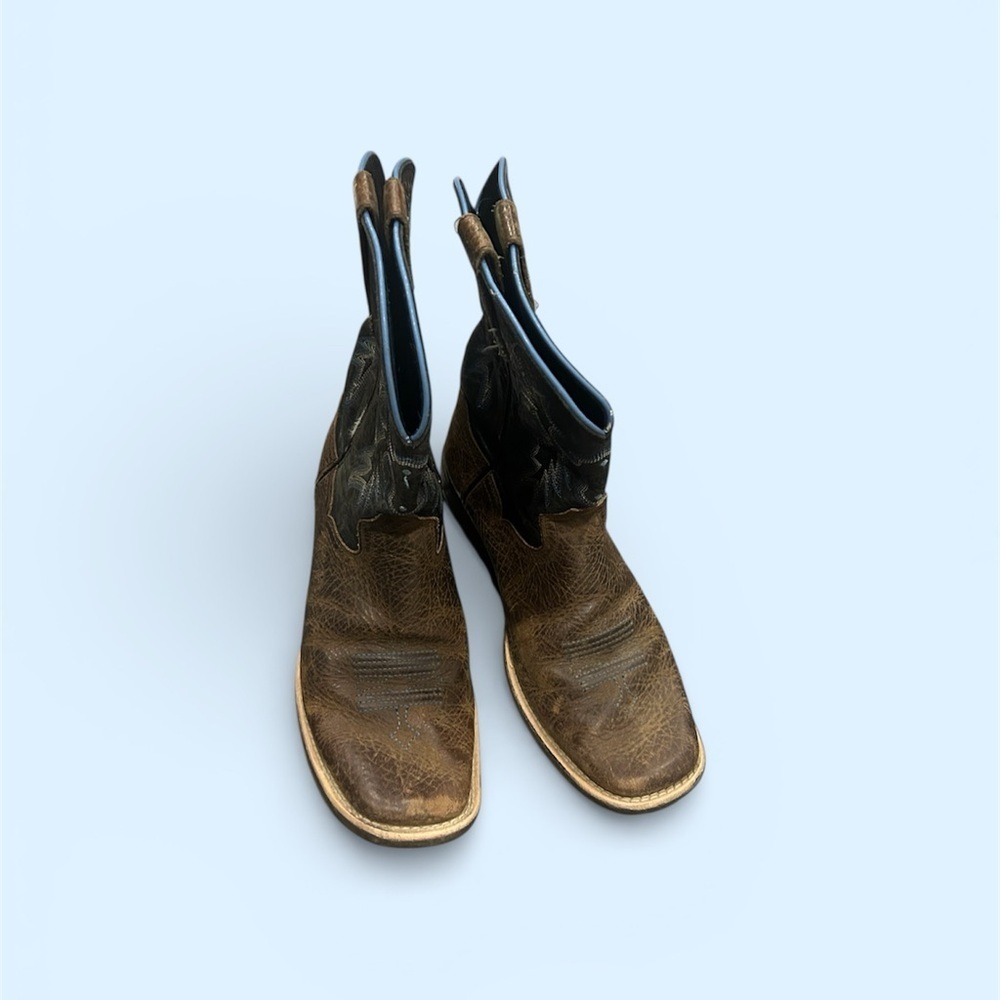 Ariat square toe Leather Western Boots - Picture 3 of 6